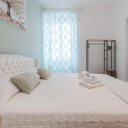 Arcobaleno Via Udine 19 Maison d'hôtes Trieste